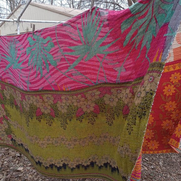 Kantha Quilt Pink Green Tropical 3 Layer Cotton Reversible Handmade K59. - Picture 3 of 3